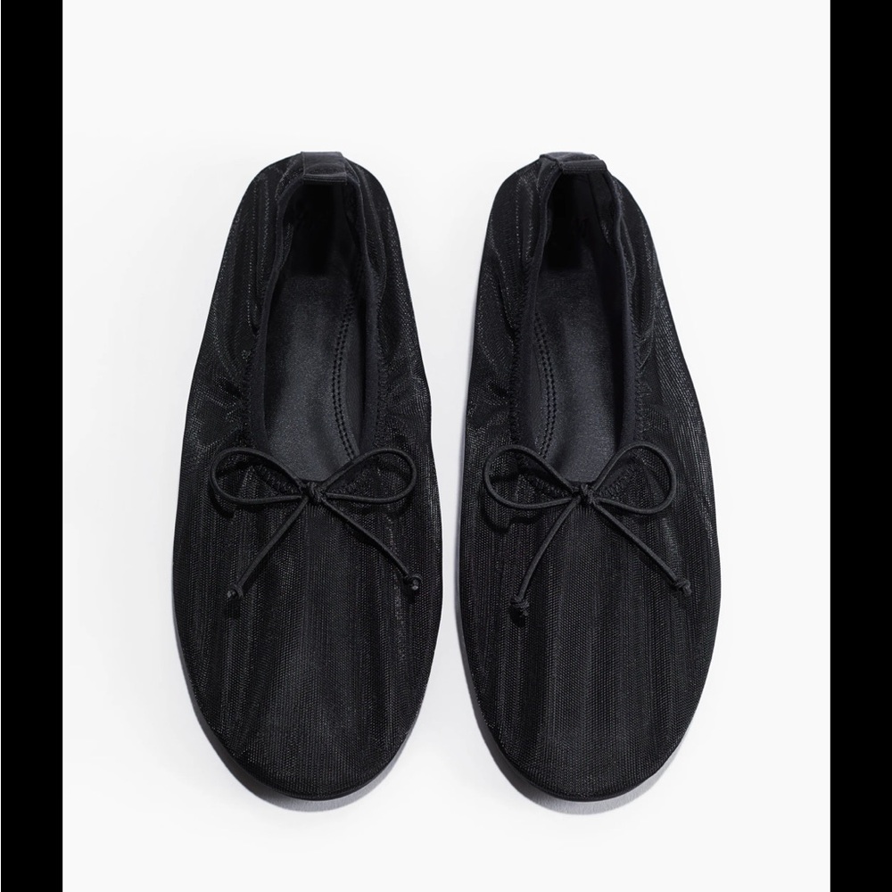 NWOT H&M black mesh ballet flats